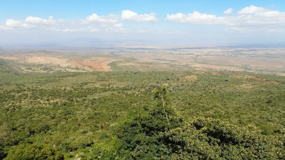 The Great Rift Valley from the viewpoint on the Nairobi–Naivasha road.